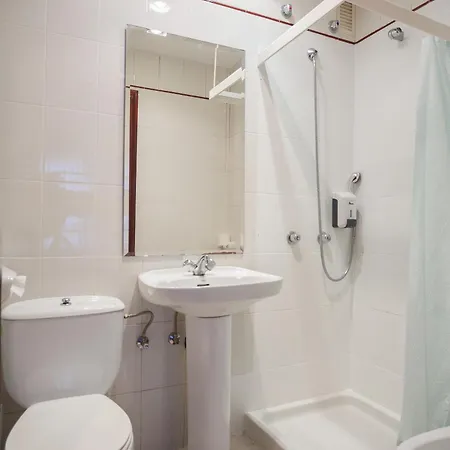 Hostel Moon Bio